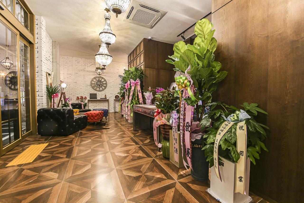Lerocherrouge Hotel تشنتشون المظهر الخارجي الصورة